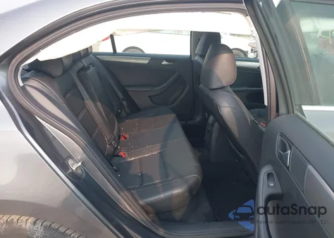 2018 Volkswagen Jetta 1.4T Se/1.4T Wolfsburg Edition z USA, uszkodzony, nr VIN 3VWDB7AJ5JM233198